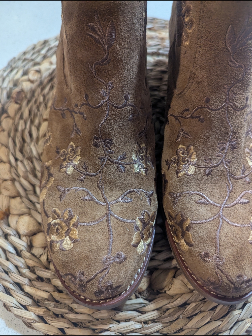 Söfft Women's Westmont Floral Embroidered Copper Bootie Size 10